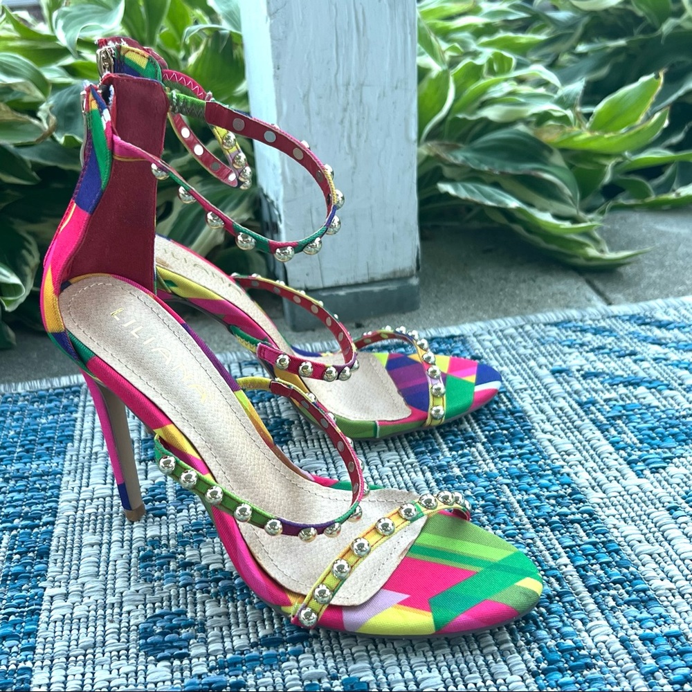Lilana Kaleidoscope Studded Sandals Size 7.5 Good Condition